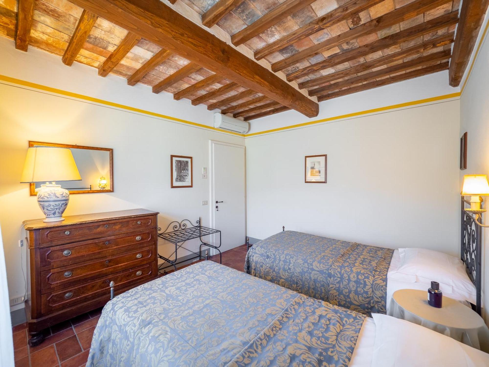 Villa Borgo San Pietro Cortona Room photo